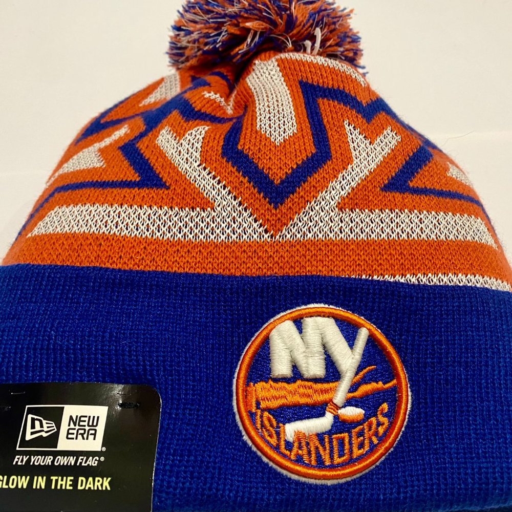 RARE Nwt New Era New York Islanders Glowflake Glow in the Dark Winter Knit Hat